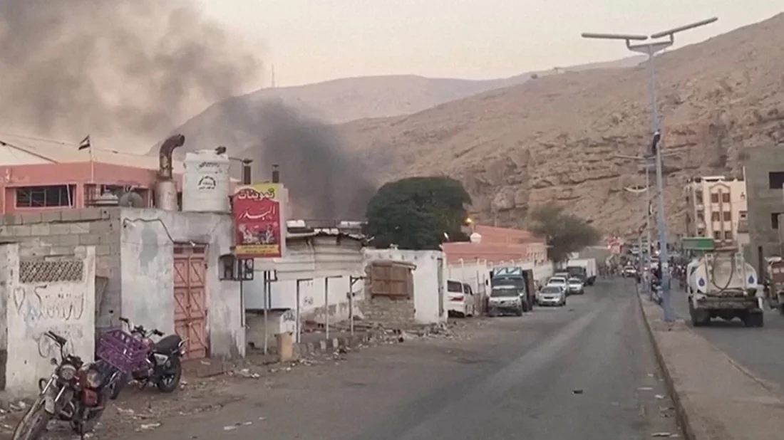 ইয়েমেনে সৌদি নেতৃত্বাধীন জোটের বিমান হামলা, পালিয়েছেন এসটিসির শীর্ষ নেতা